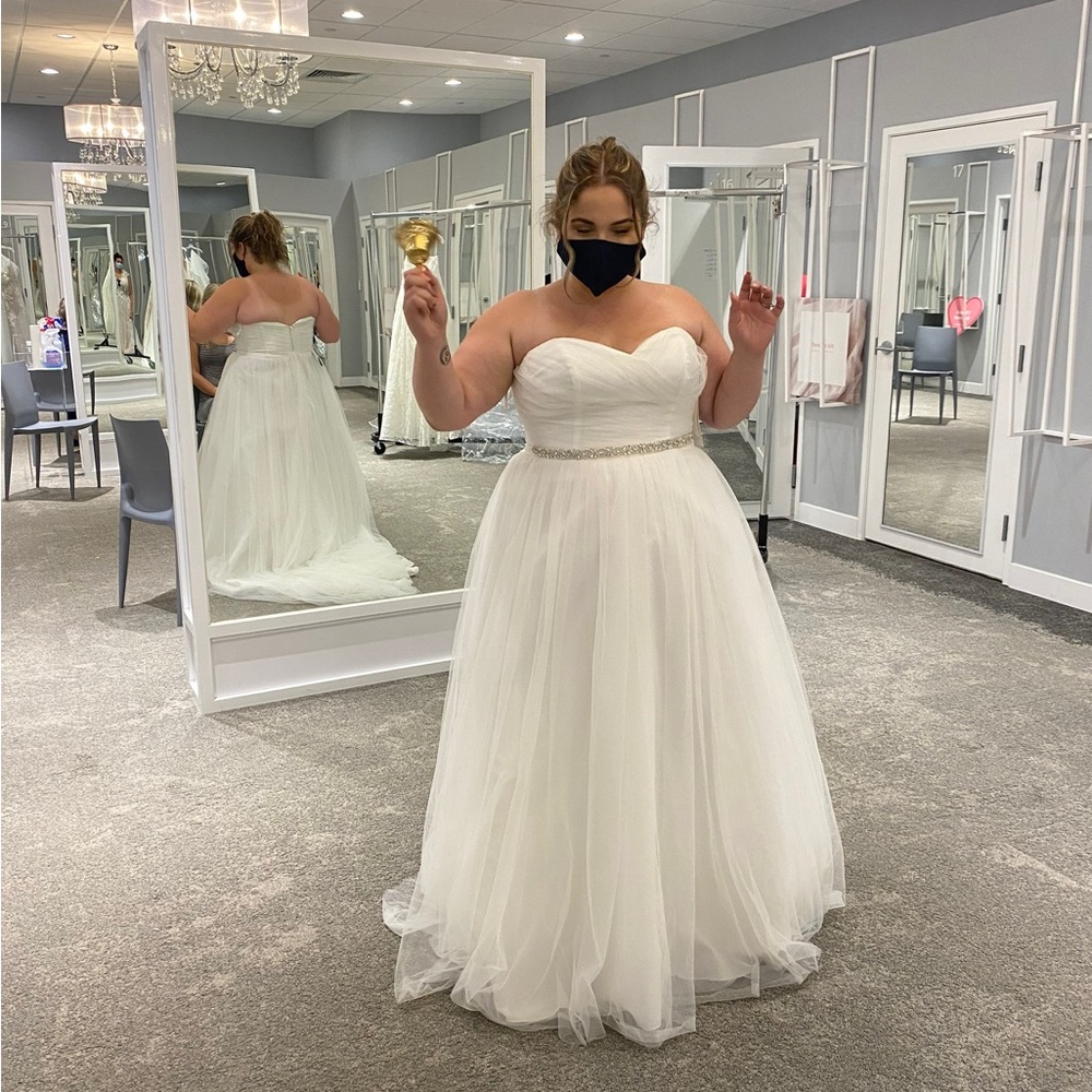 David’s bridal wedding dress